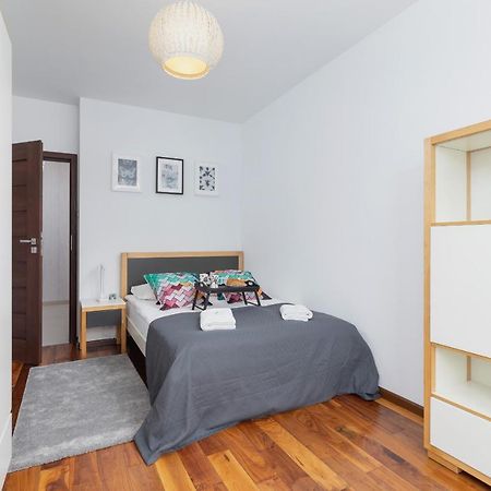 Kraków Błonia Apartment with Balcony by Renters Zewnętrze zdjęcie