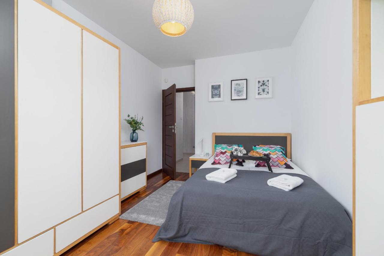Kraków Błonia Apartment with Balcony by Renters Zewnętrze zdjęcie