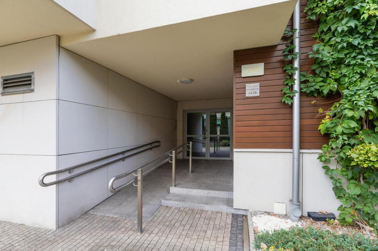 Kraków Błonia Apartment with Balcony by Renters Zewnętrze zdjęcie